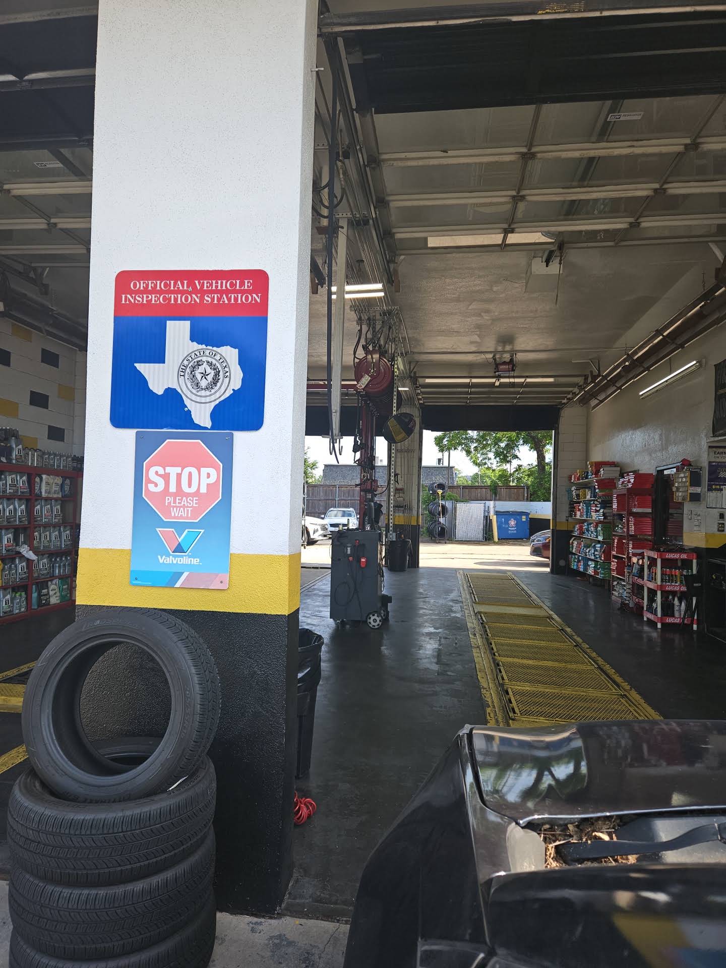 Certified mechanic at Ten Minute Oil Change Plano