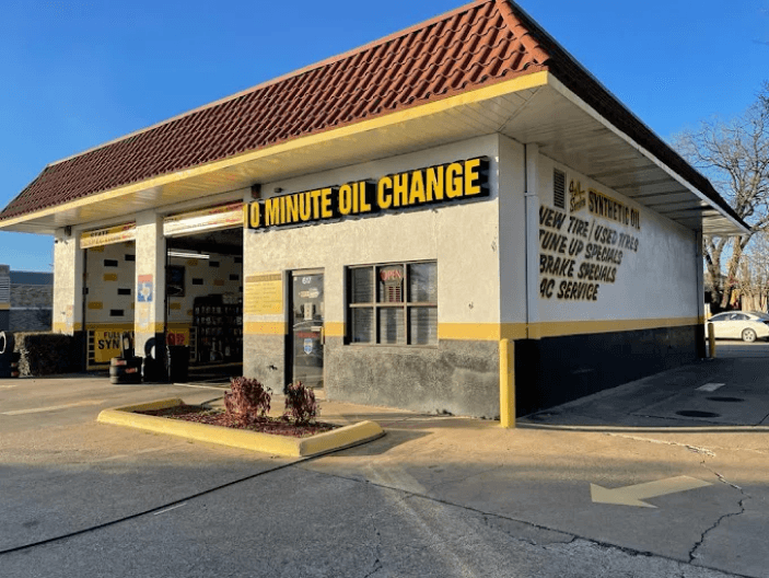 Ten Minute Oil Change service station in Garland